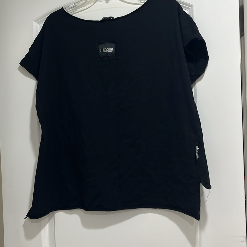 Black Hummingbird Graphic Women's Top - Picture 4 of 12